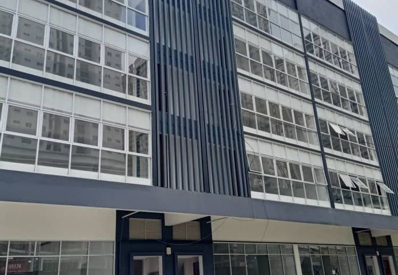 Office Shop in front Jalan Sentul Pasar,Good for Business,High Traffic