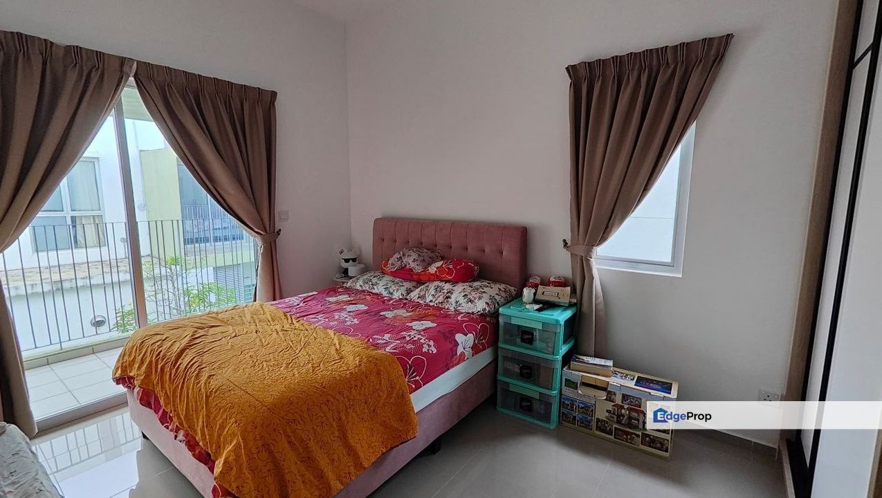 2sty Endlot Cantik Casawood Cyber South Dengkil Non Bumi Fully Furnish, Selangor, Dengkil
