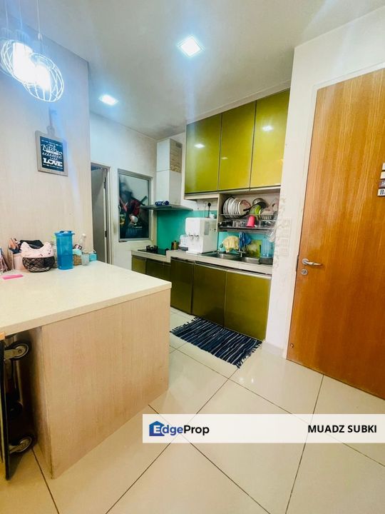 The Sanderson Condo Seri Kembangan Freehold Nice Reno Cantik 2parking, Selangor, Seri Kembangan