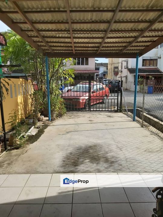 3sty End Lot Terrace House Seksyen 25 Shah Alam Freehold Murah Extend, Selangor, Shah Alam