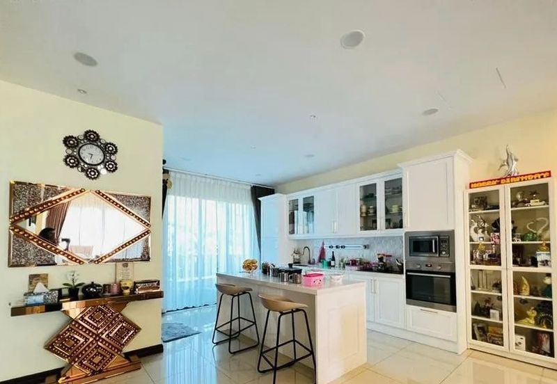 Isle of Botanica, Setia Eco Glades