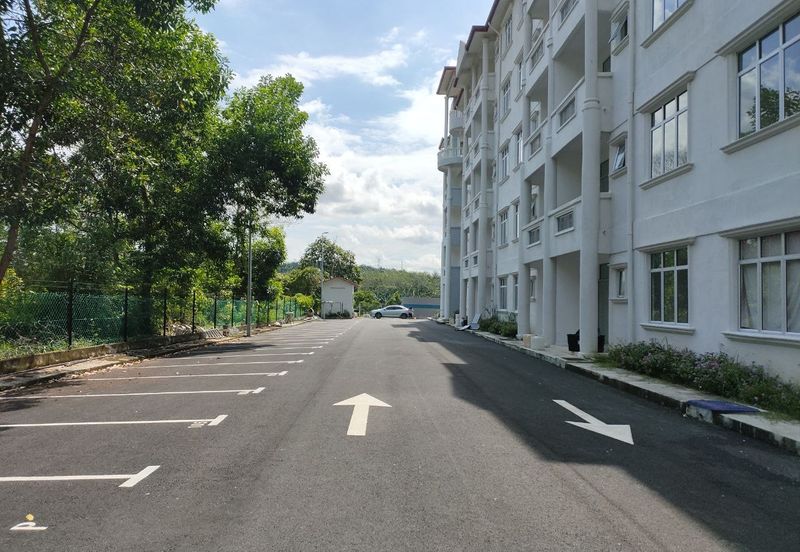 Pangsapuri Cempaka @ Taman Salak Maju