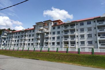 Pangsapuri Cempaka @ Taman Salak Maju