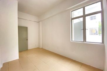 Pangsapuri Cempaka @ Taman Salak Maju