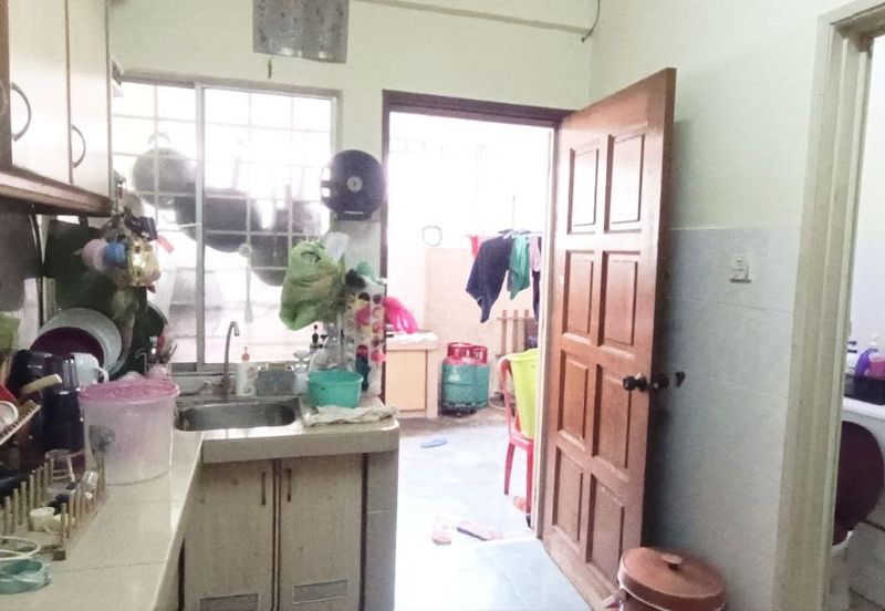 Seksyen 32, Shah Alam