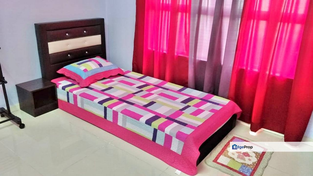 Suri Puteri Seksyen 20 Shah Alam End Unit, Balcony, Partly Furnished, Selangor, Shah Alam