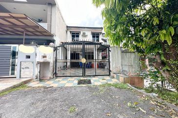 Taman Saujana Puchong