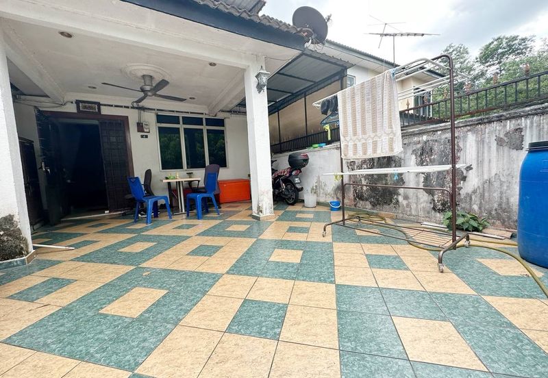 Taman Saujana Puchong