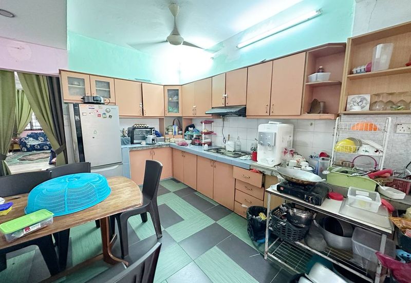 Taman Saujana Puchong