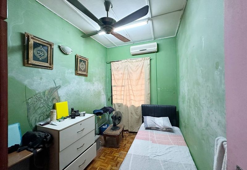 Taman Saujana Puchong