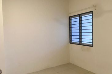 Jalan Putra Bahagia 8/2G 