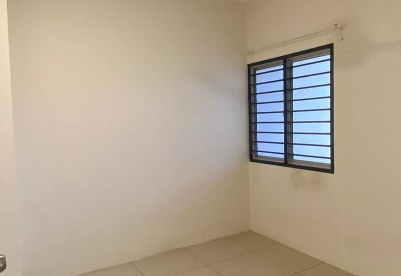 Jalan Putra Bahagia 8/2G 