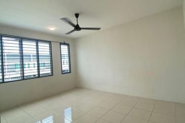 Jalan Putra Bahagia 8/2G 