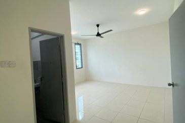 Jalan Putra Bahagia 8/2G 