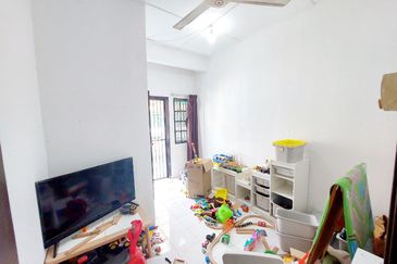 Taman Pinggiran Putra