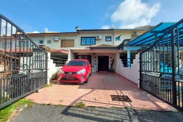 Taman Pinggiran Putra