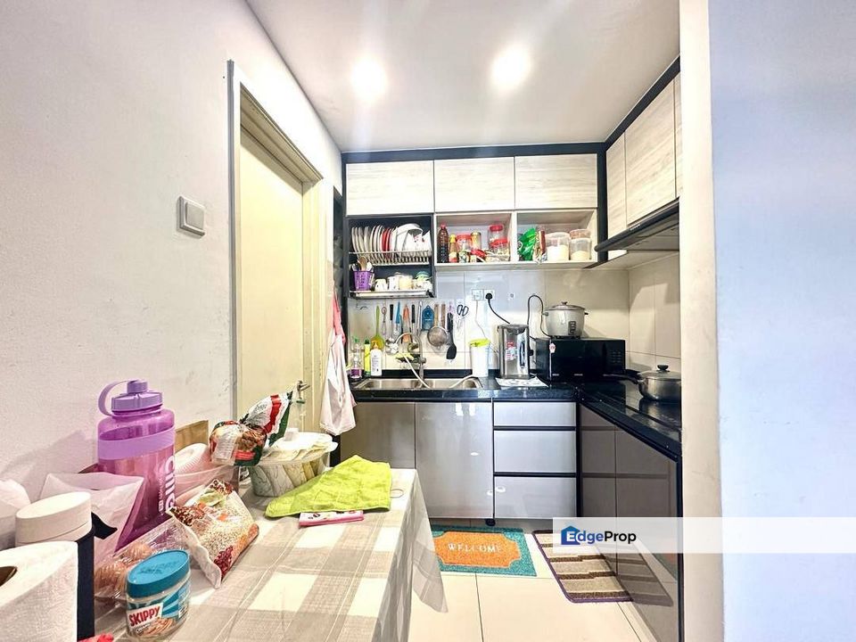 Sfera Residency Seri Kembangan Fully Furnish,Walk to Mrt, 2park,Cantik, Selangor, Seri Kembangan