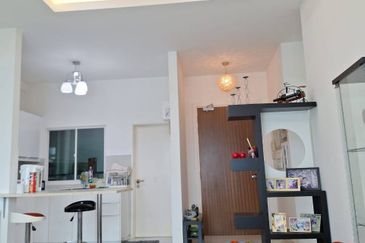 La Thea Residences @ 16 Sierra