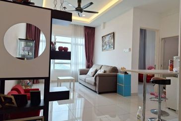 La Thea Residences @ 16 Sierra