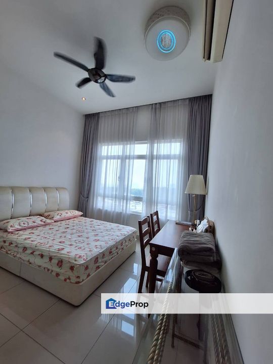 La Thea Residences 16 Sierra Puchong Non Bumi, Nice Unit, Kitchen Cab, Selangor, Puchong South
