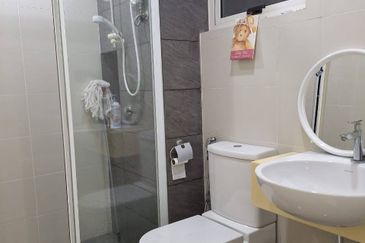 La Thea Residences @ 16 Sierra