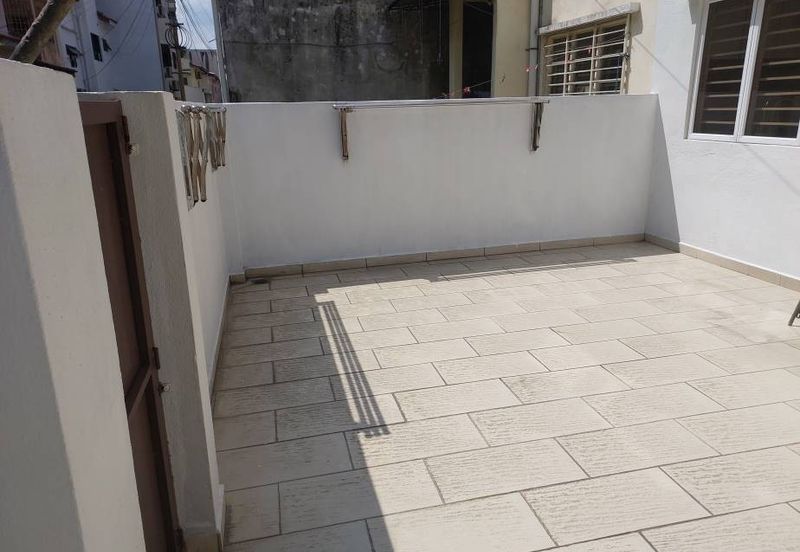 Persiaran Puncak Jalil 