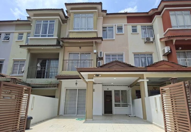 Persiaran Puncak Jalil 