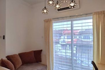 Persiaran Puncak Jalil 