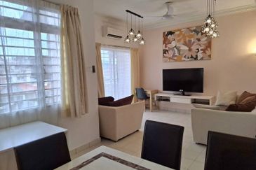 Persiaran Puncak Jalil 