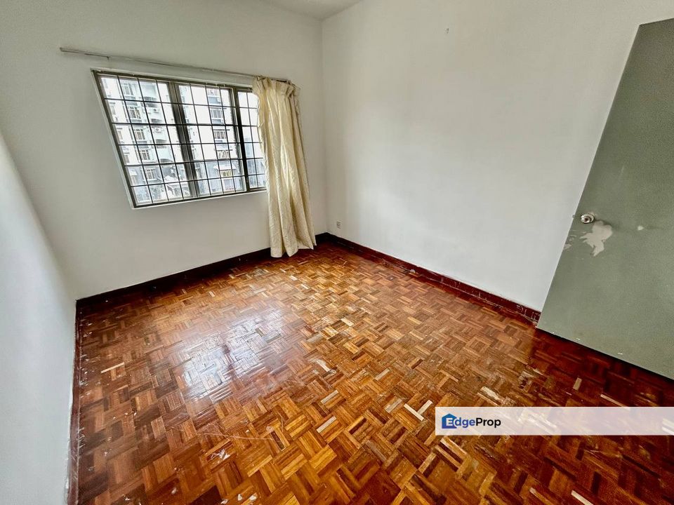 Starville Apartment Usj 19 Subang Jaya Freehold, Corner, Near Lrt, Selangor, USJ