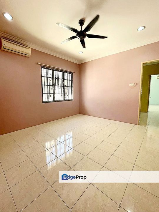 2sty Semi D Bandar Nusaputra Puchong Murah, Spacious, Kitcen Cab,5room, Selangor, Puchong South