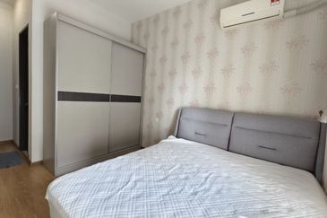 Baypoint @ Country Garden Danga Bay