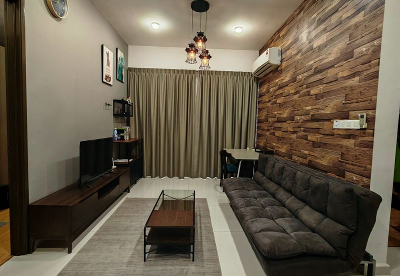 Baypoint @ Country Garden Danga Bay