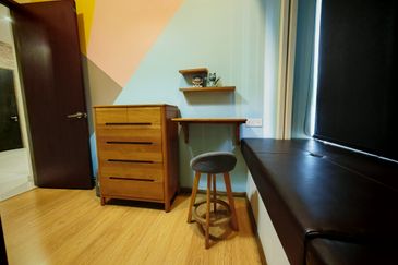 Baypoint @ Country Garden Danga Bay