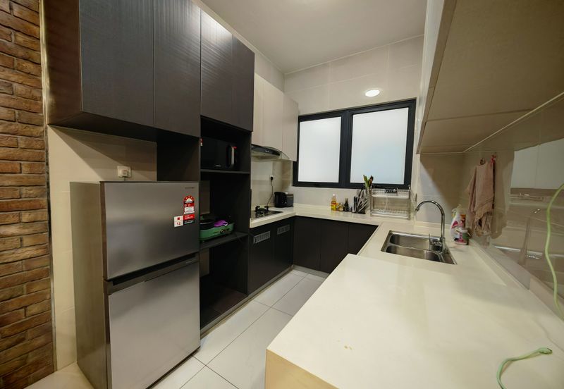 Baypoint @ Country Garden Danga Bay