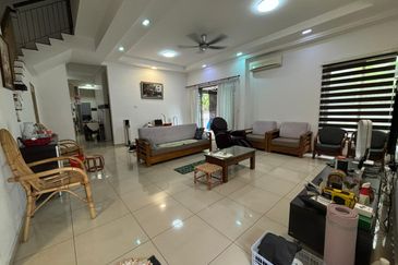 Horizon Hills Double Storey Semi D house 