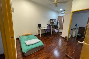 Horizon Hills Double Storey Semi D house 