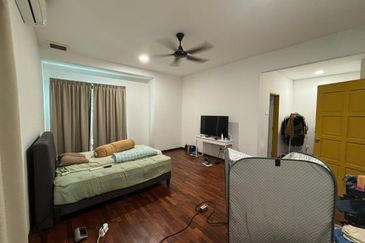 Horizon Hills Double Storey Semi D house 