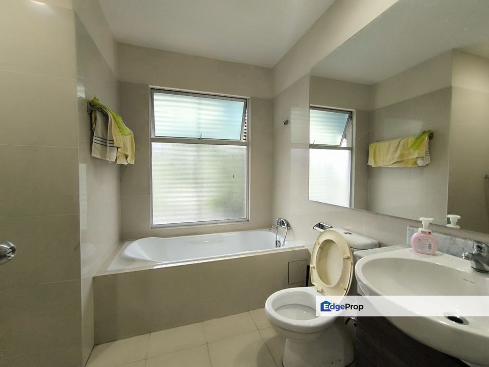 2 Storey Town House @ Leisure Farm, Johor, Gelang Patah