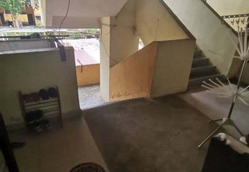 Flat Bandar Selesa Jaya