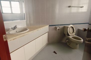 The Straits View, Bandar Baru Permas Jaya