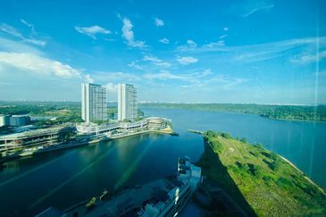 Puteri Cove Residences