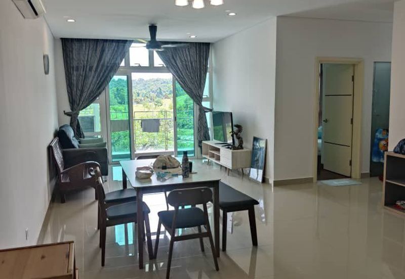 1Medini & Medini Signature