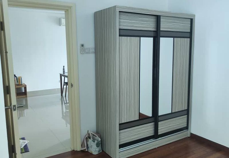 1Medini & Medini Signature