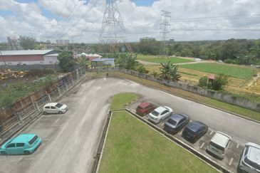 Ria 2 Apartment, Taman Megah Ria