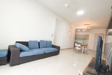 Meridin Bayvue Apartment