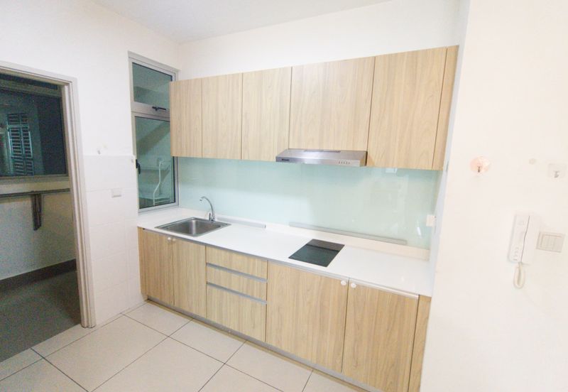 Meridin Bayvue Apartment