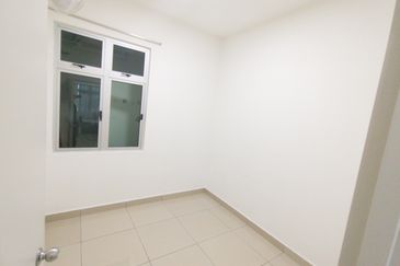 Meridin Bayvue Apartment