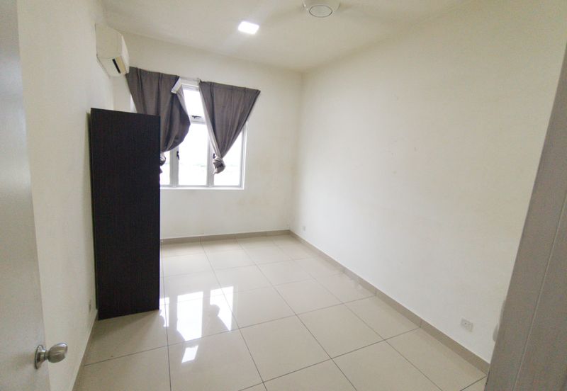 Meridin Bayvue Apartment