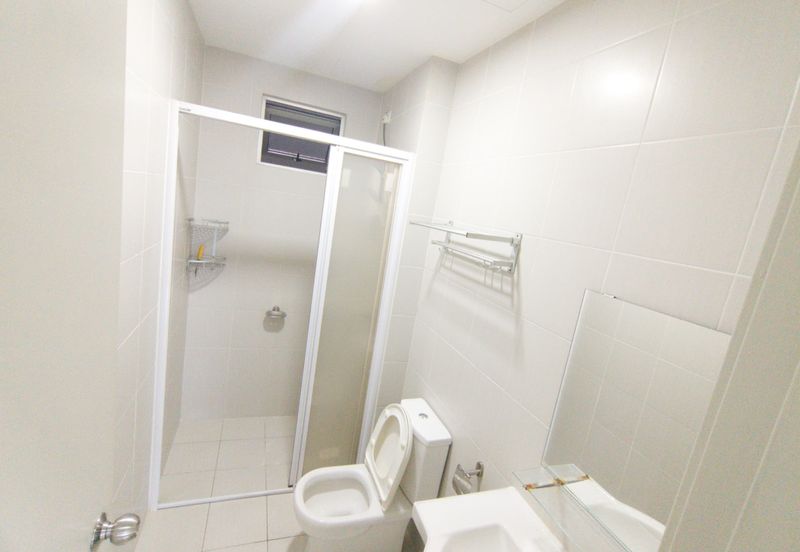 Meridin Bayvue Apartment